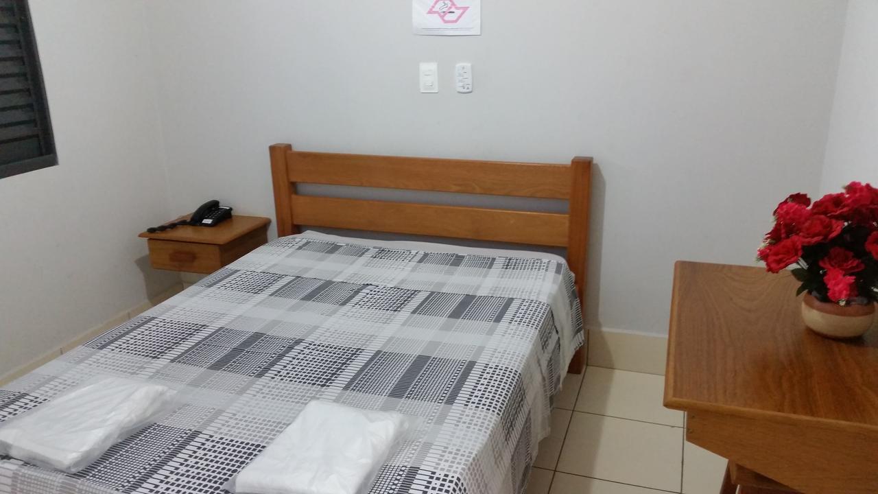 Florenca Hotel Santo Anastácio 外观 照片